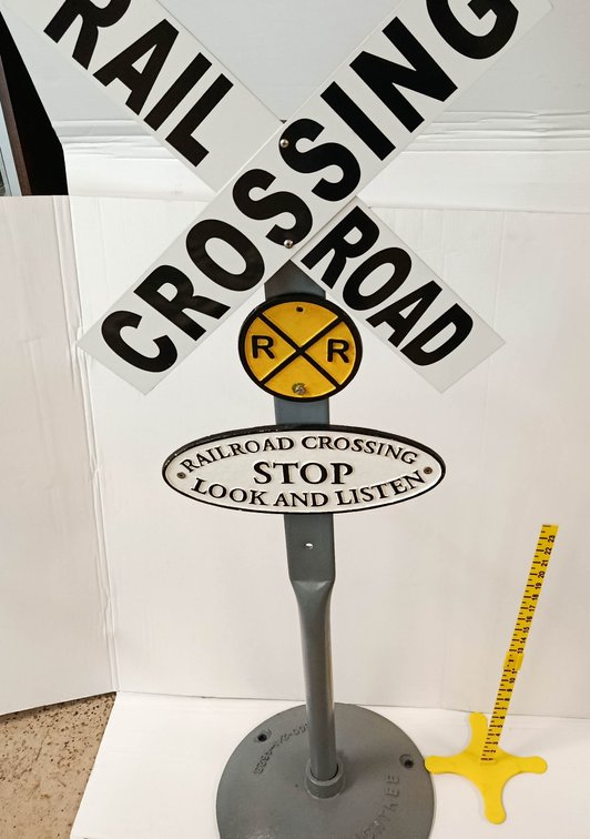 60" RAIL ROAD CROSSING SIGN/W CAST IRON RAILROAD ADD ON SIGNS & PEACHTREE CAST BASE INV 262960021