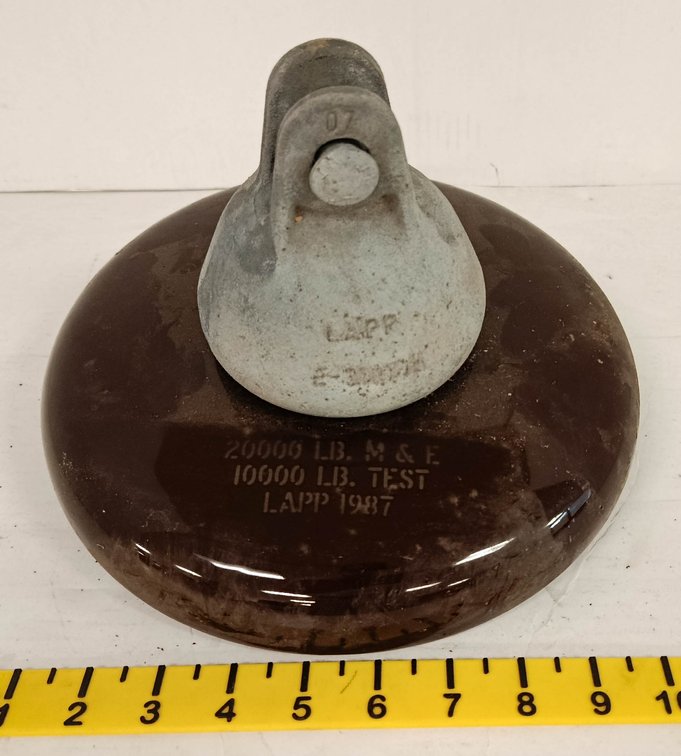 9" 1987 20,000 LB SUSPENDING PORCELAIN INSULATOR INV 262960036