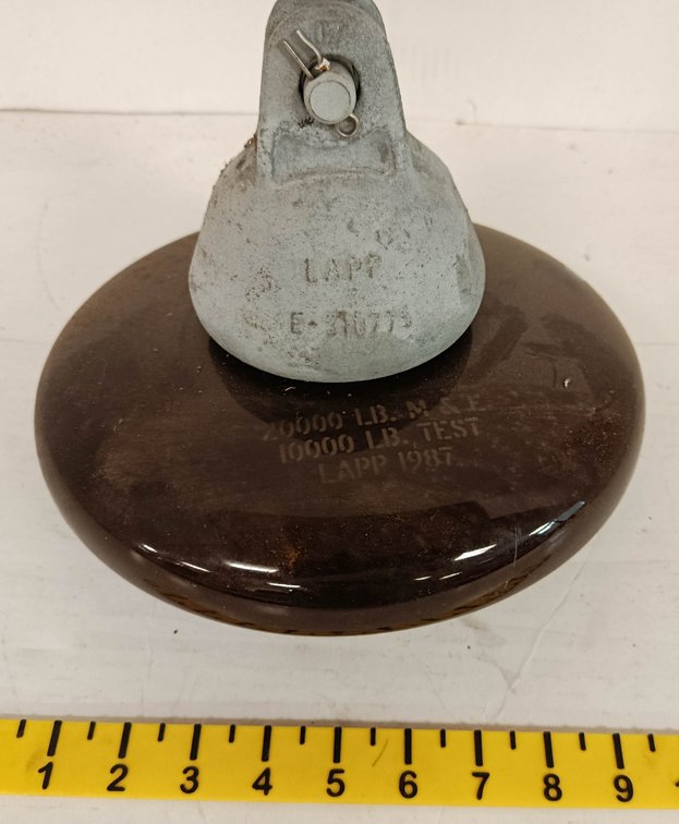 9" 1986 20,000 LB SUSPENDING PORCELAIN INSULATOR INV 262960038