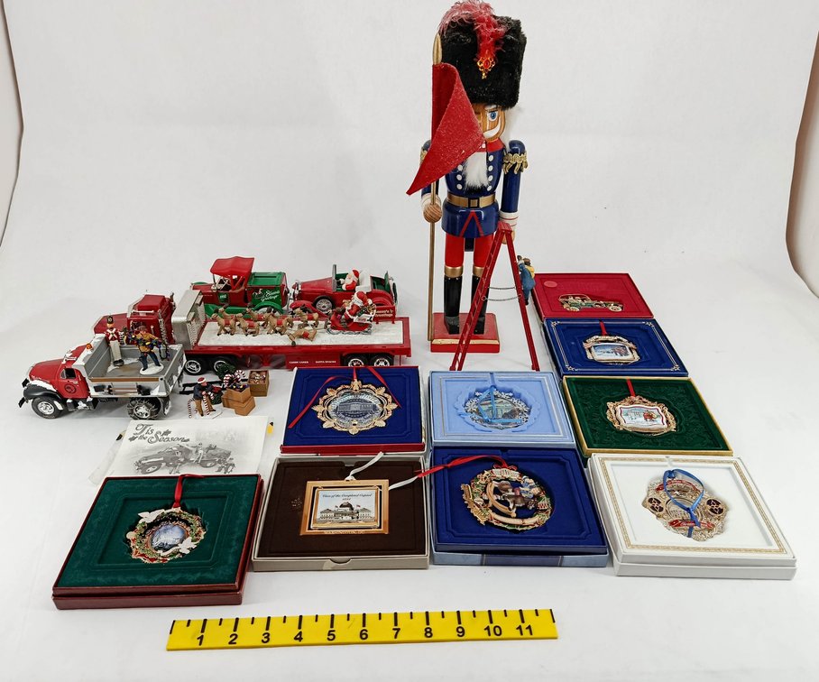ASSORTED CHRISTMAS ITEMS WHITE HOUSE ORNAMENTS FIRST GEAR MACK DUMP TRUCK SET TEXACO SANTA TRUCK NUTCRACKER SOME OBS  INV 263400004