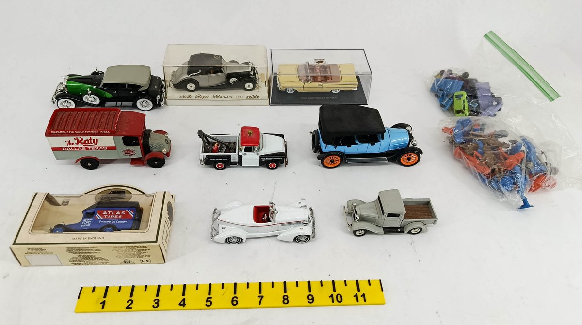 ASSORTED DIE-CAST VEHICLES SOLIDO ROLLS ROYCE PHANTOM THE KATY TRUCK ATLAS TIRES & BAGGED PLASTIC FIGURES SOME OBS  INV 263400042