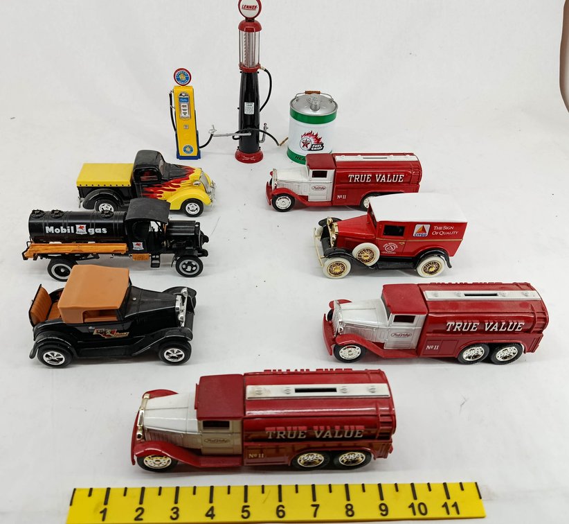 ASSORTED DIE-CAST VEHICLES TRUE VALUE BANKS CITGO MOBIL GAS FLAME PICKUP & MINIATURE GAS PUMPS TEXACO CAN  INV 263400044