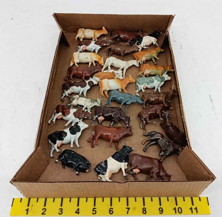 ASSORTED PAINTED METAL FARM ANIMAL FIGURES COWS HORSES & PIG  INV 263400061