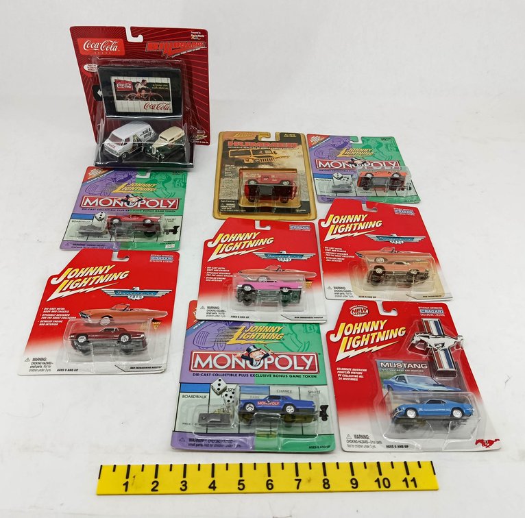 9 JOHNNY LIGHTNING DIE-CAST CARS MONOPOLY THUNDERBIRD MUSTANG HUMMER & COCA-COLA BILLBOARD SET 9 OB  INV 263400070