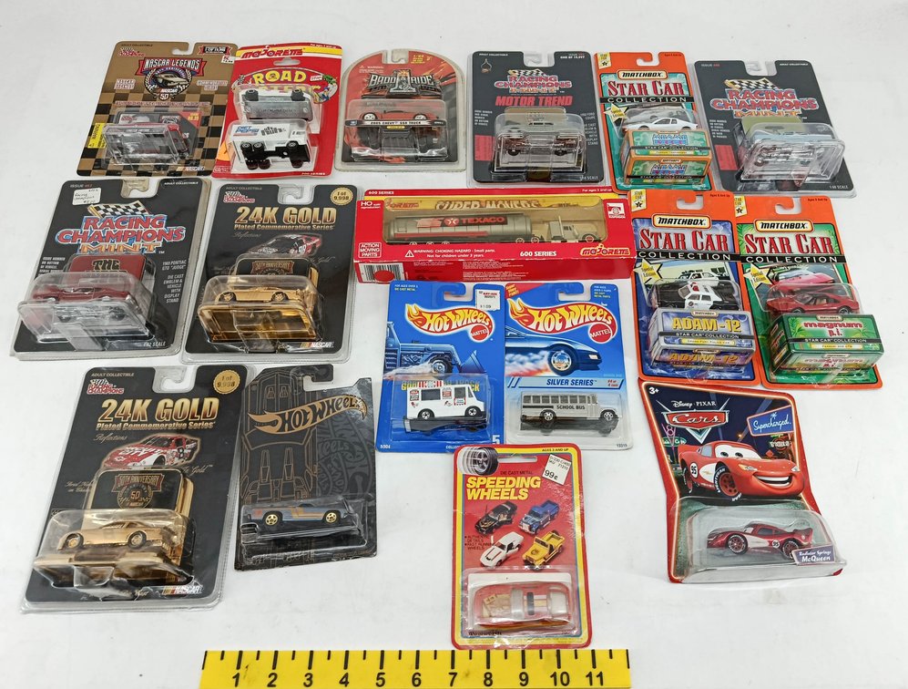 ASSORTED DIE-CAST CARS RACING CHAMPIONS MATCHBOX STAR CAR HOT WHEELS MAJORETTE DISNEY PIXAR CARS SOME OBS  INV 263400074