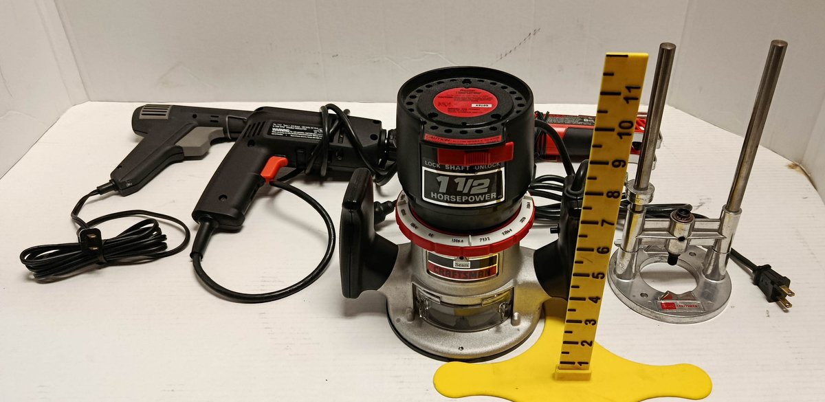 CRAFTSMAN 1 1/2 HP ROUTER WITH PLUNGE BASE, CRAFTSMAN HOT MELT GUN, BLACK & DECKER DRILL & HANDISAW  INV 263400133