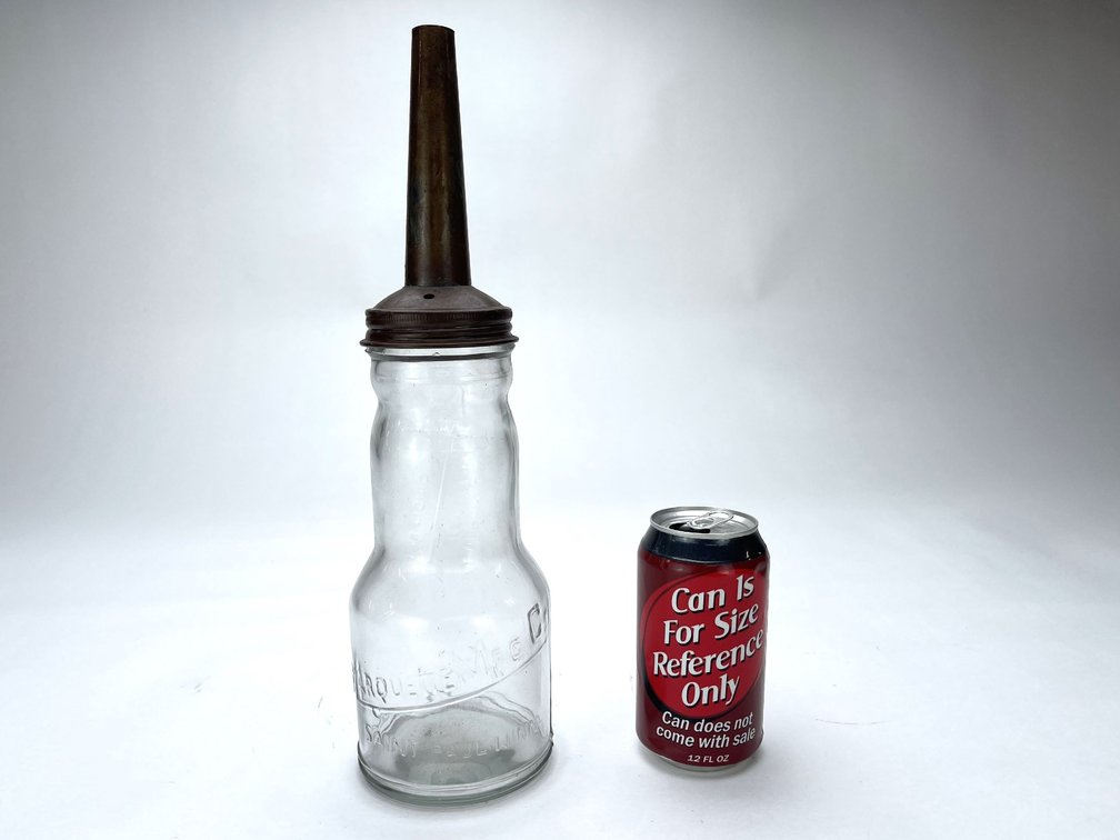 MARQUETTE MFG One-Quart Glass Oil Bottle with Spout