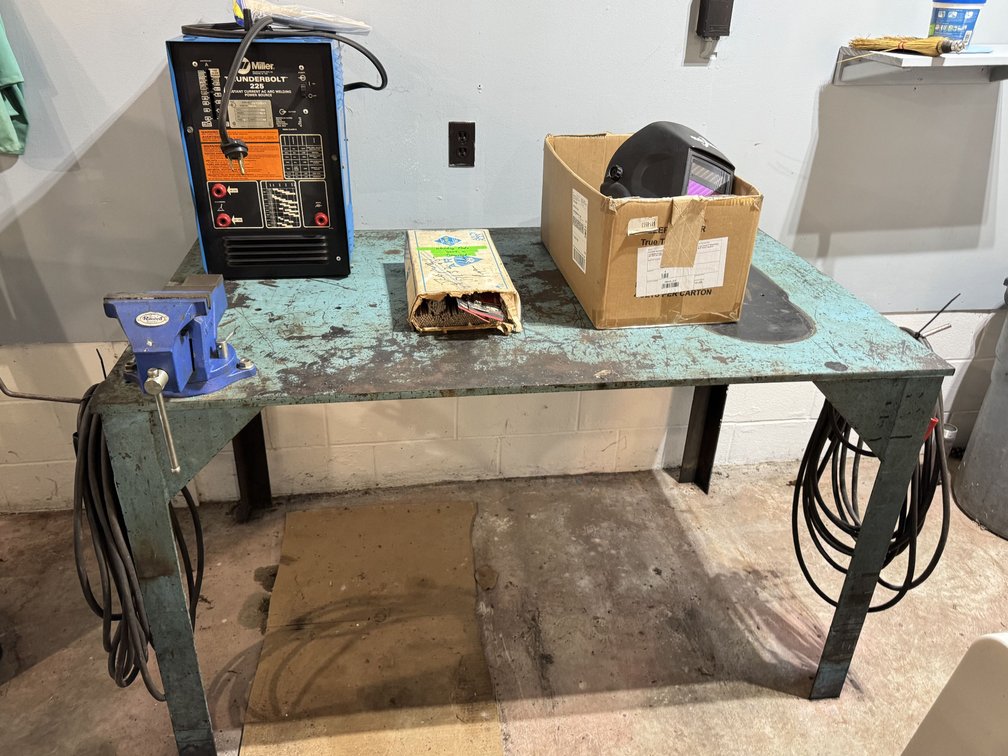 MILLER Thunderbolt 225 Welder - Welding Table - Irwin Vise - Accessories