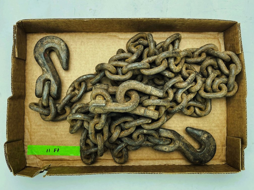 3/8" Log Chain with Hooks - 11'