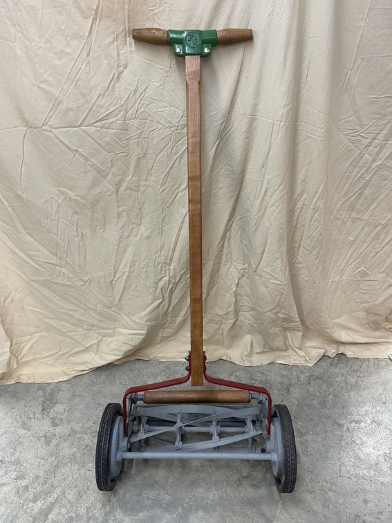 Vintage PENNSYLVANIA QUALITY Push Mower - GOOD WORKING CONDITION