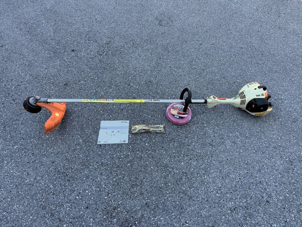 STIHL FS56RC Gas String Trimmer - RUNS WELL