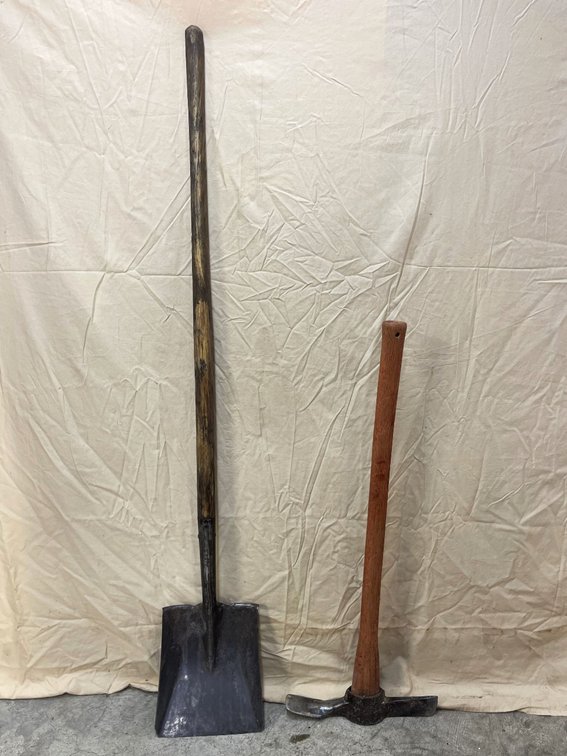 Square Shovel - Pick Mattock