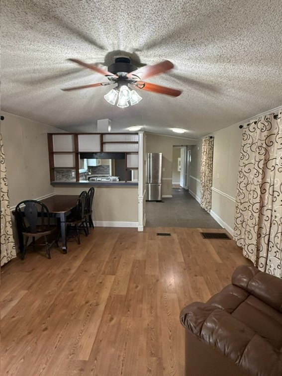 Image for Well-Maintained Mobile Home