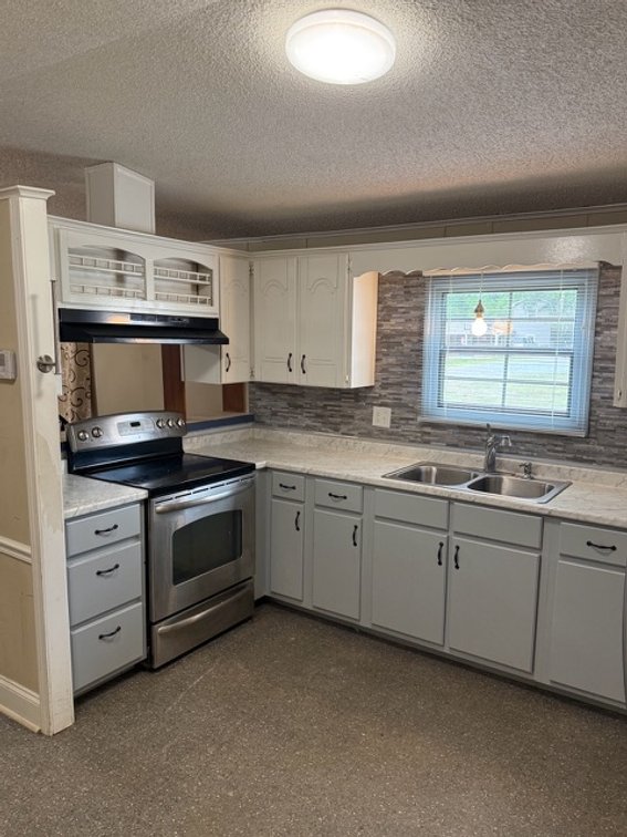 Image for Well-Maintained Mobile Home