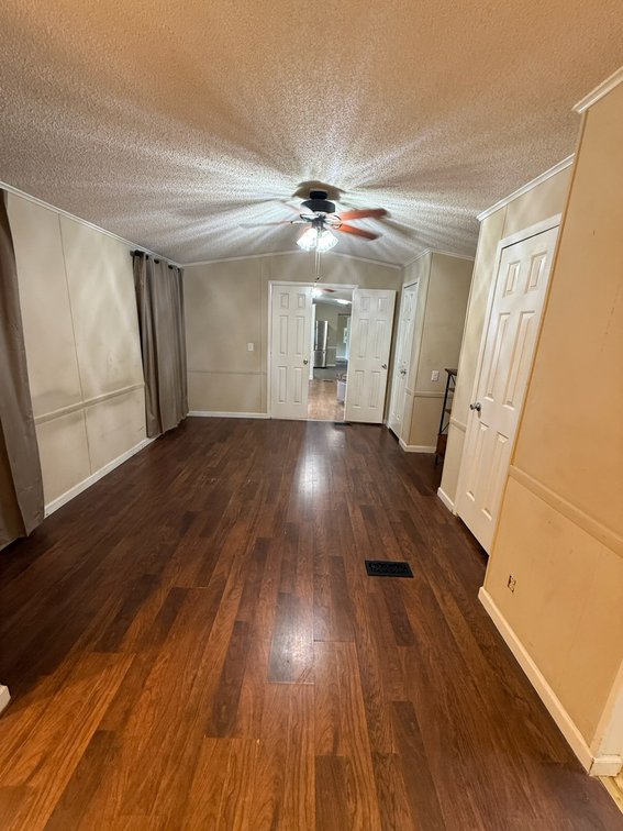 Image for Well-Maintained Mobile Home