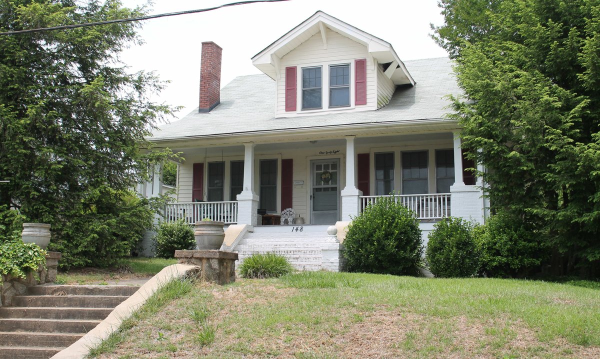 148 Oakland Street, Mount Holly-REAL ESTATE