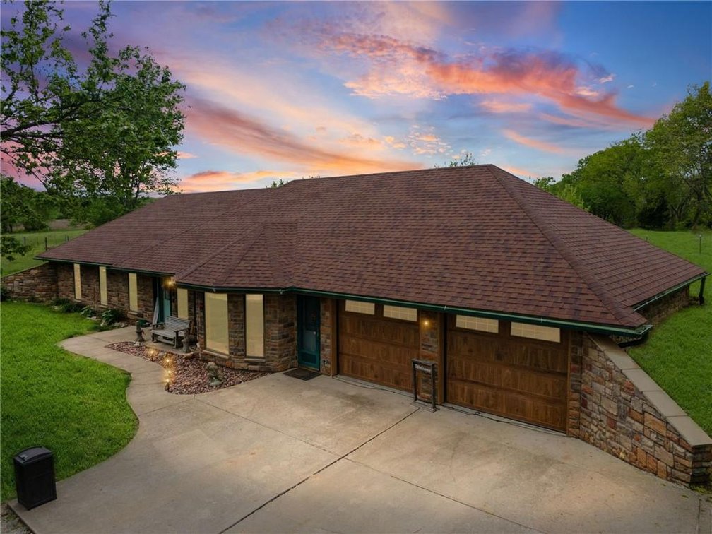 Image for 4021 Country Squire Rd - Oak Grove, MO