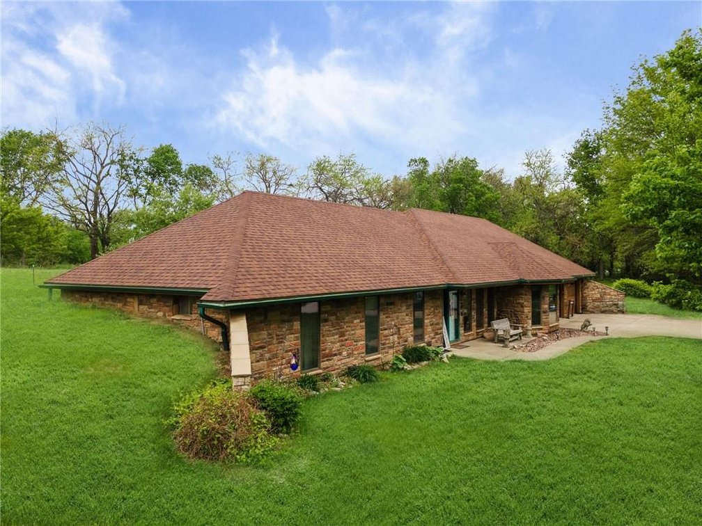 Image for 4021 Country Squire Rd - Oak Grove, MO