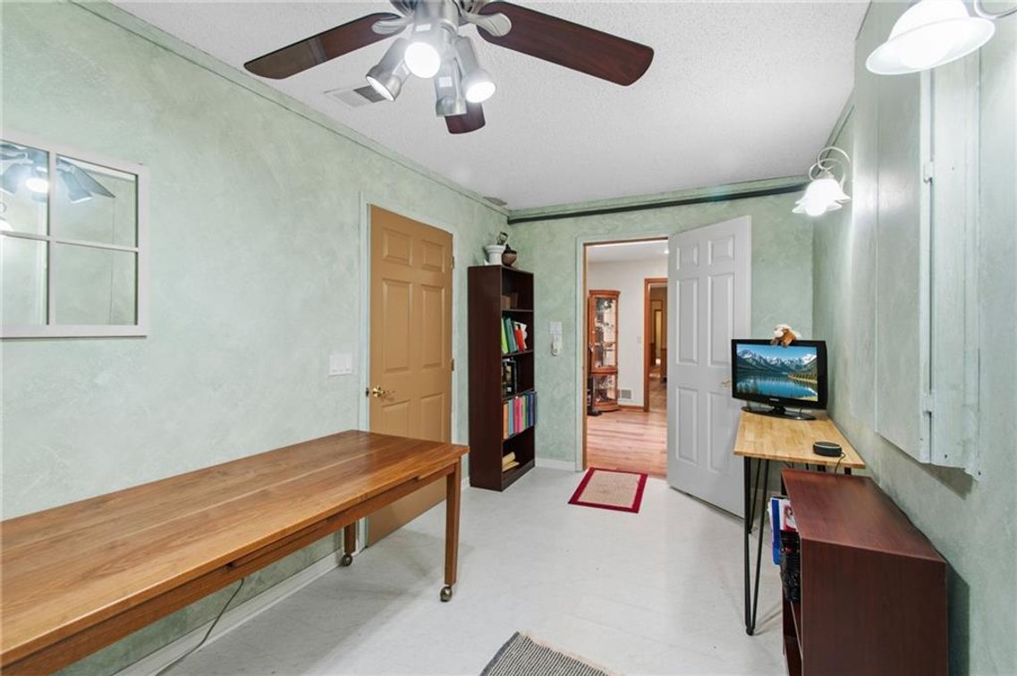 Image for 4021 Country Squire Rd - Oak Grove, MO