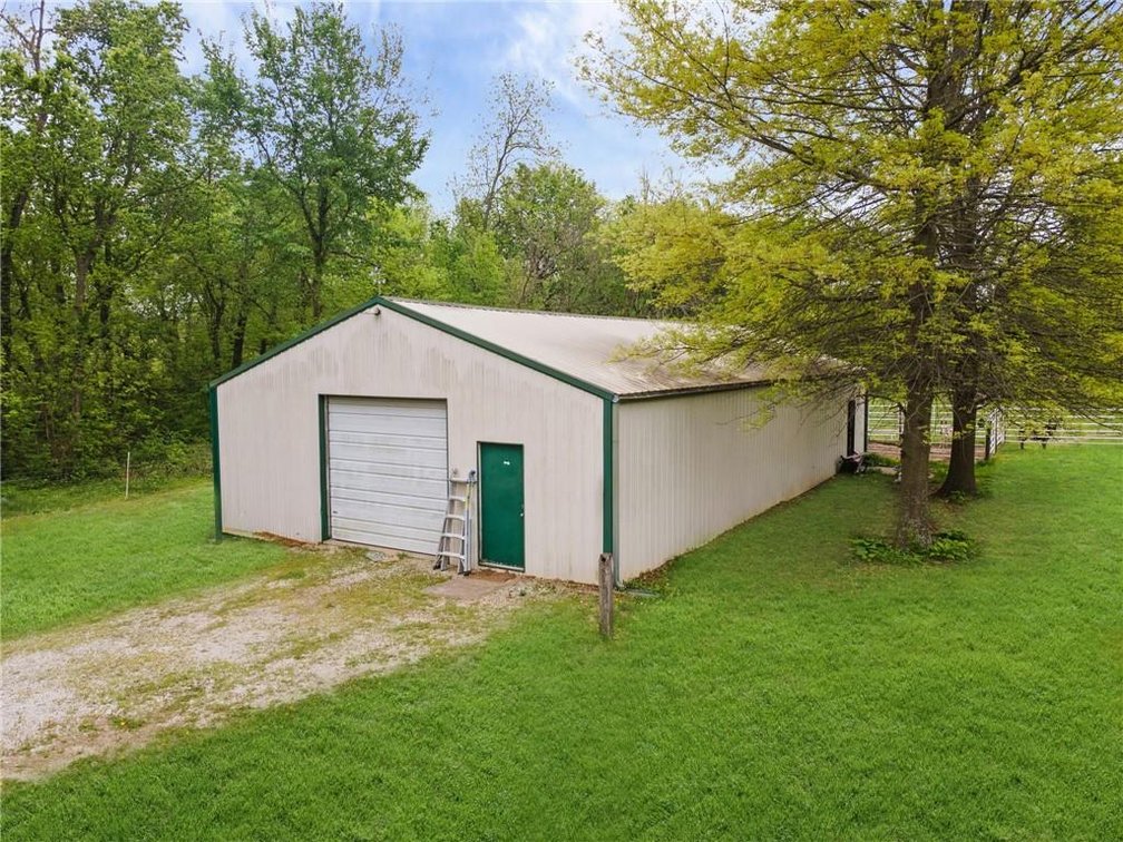 Image for 4021 Country Squire Rd - Oak Grove, MO