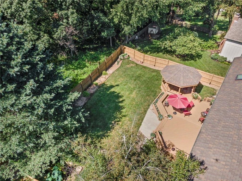 Image for 205 NE Shoreview Dr. - Lee's Summit, MO