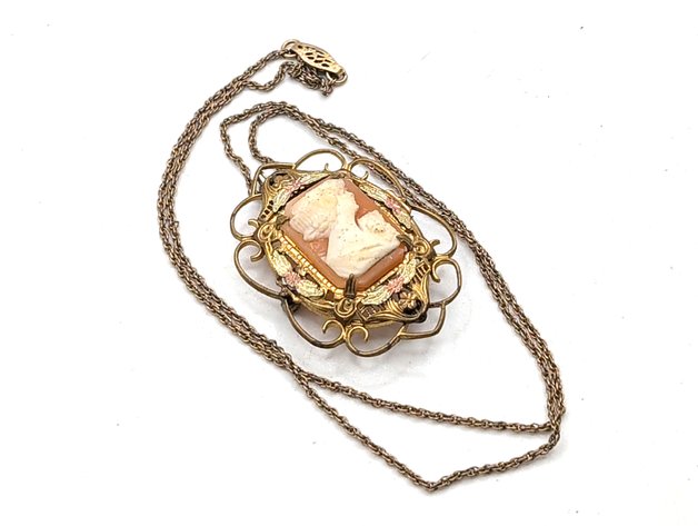 Image for Gold Carved Shell Cameo Pendant/Necklace