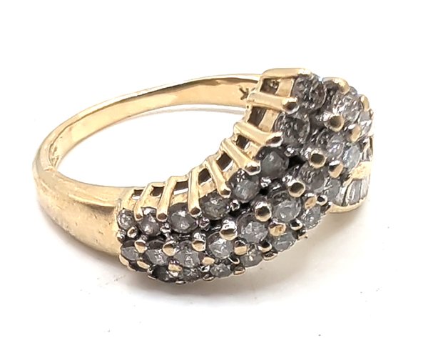 Image for 10K Gold Diamond Ring