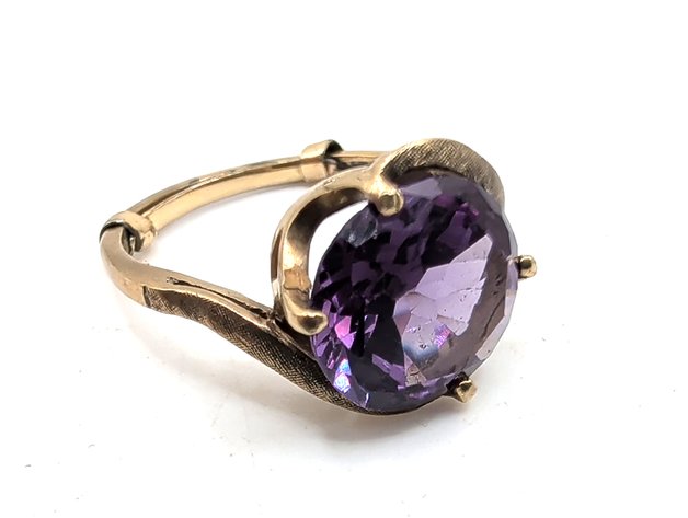 Image for Gold Amethyst Ring