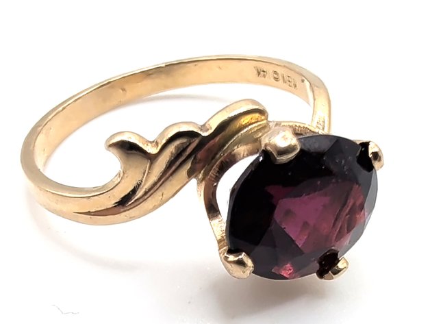 Image for 14K Gold Garnet Ring