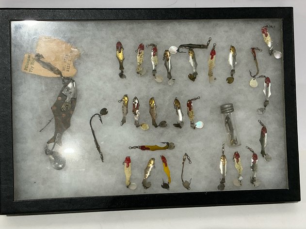 Image for Pflueger 9723 And 8729 Fishing Lures