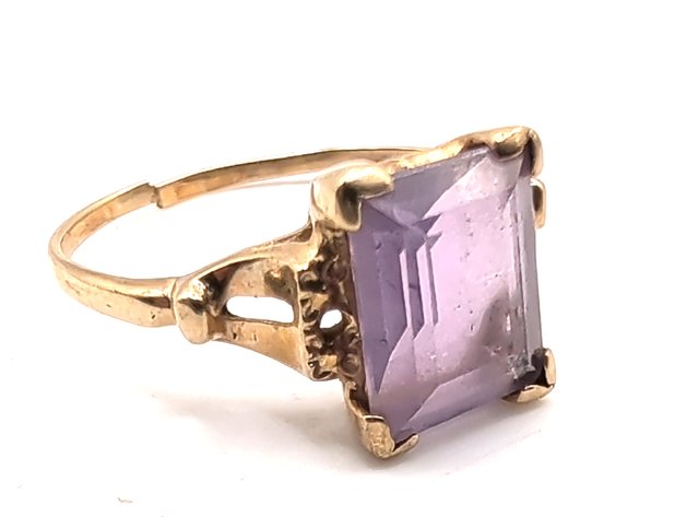 Image for 10K Gold Purple-Amethyst Ring