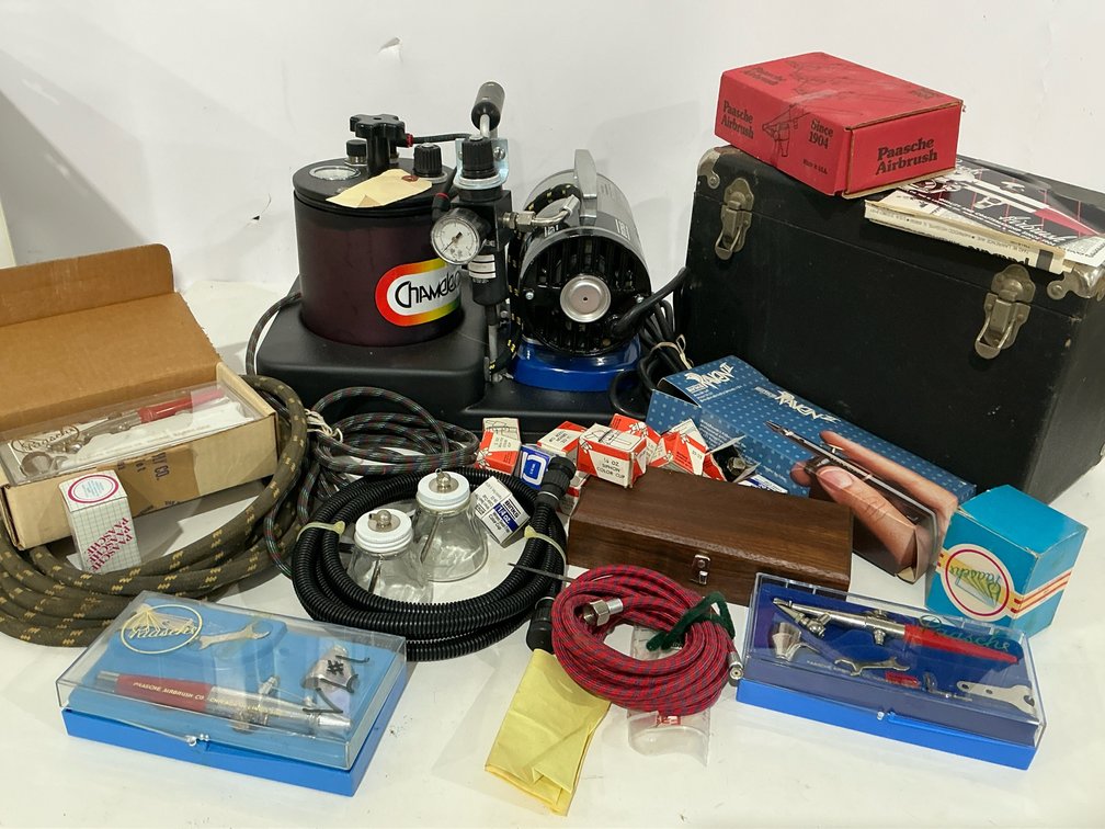 Binks 34-2025 Compressor And Airbrushes