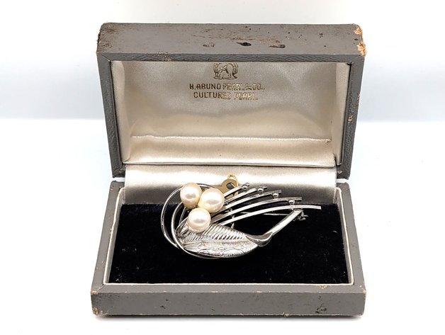 Image for Vintage H.Abuno Pearl & Co. Cultured Pearls Pendant