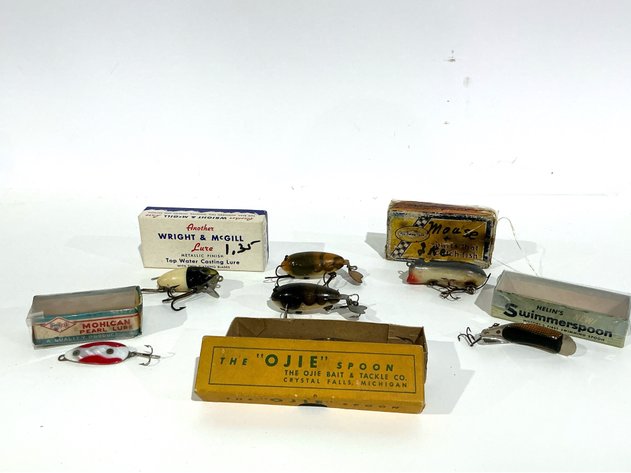 Image for H-I 522 And Assorted Fishing Lures