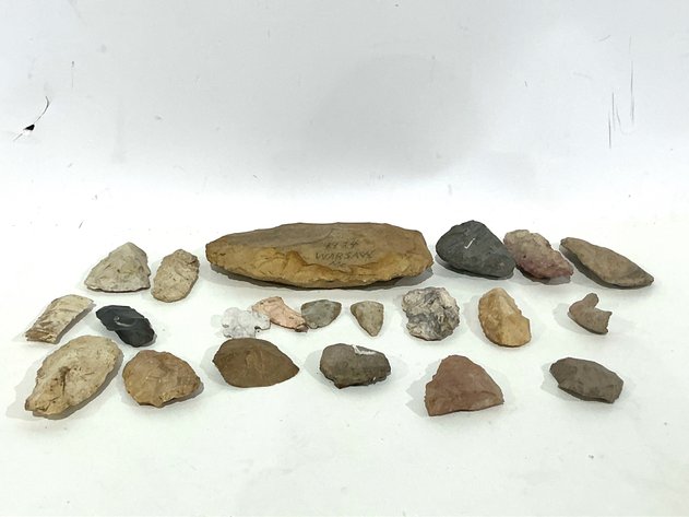 Image for Assorted Knapped Stone Arrowheads