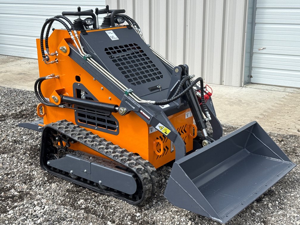LandHonor Mini Skid Steer