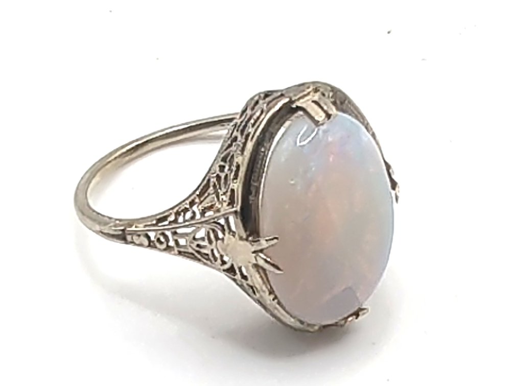 14K White Gold Ring