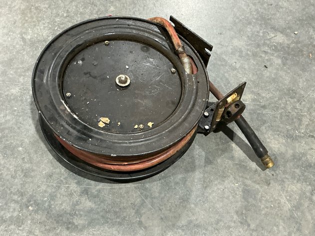 Image for Retractable Metal Hose Reel With Hose