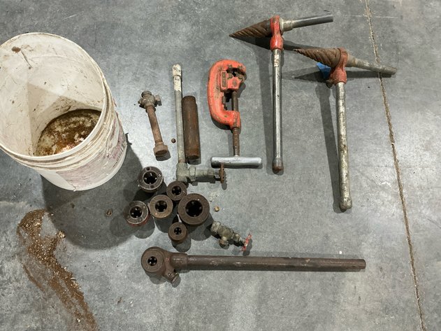 Image for RIDGID 00-R Pipe Threader Tool Lot