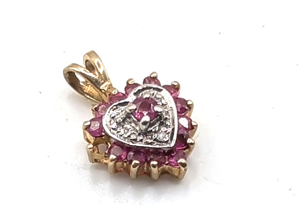 10K Gold Pendant