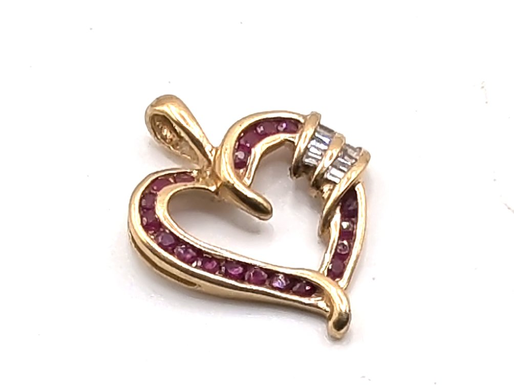 14K Gold Heart Pendant