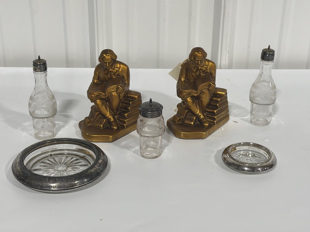 Roman Art Co Bookends And Glassware