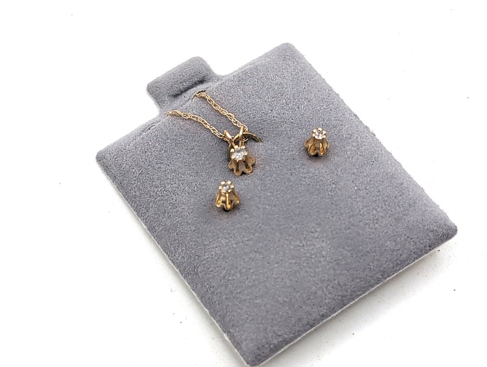 10K Gold Earrings/Pendant/Chain
