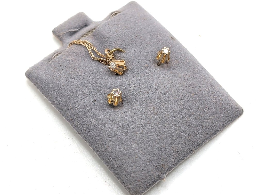 10K Gold Earrings/Pendant/Chain