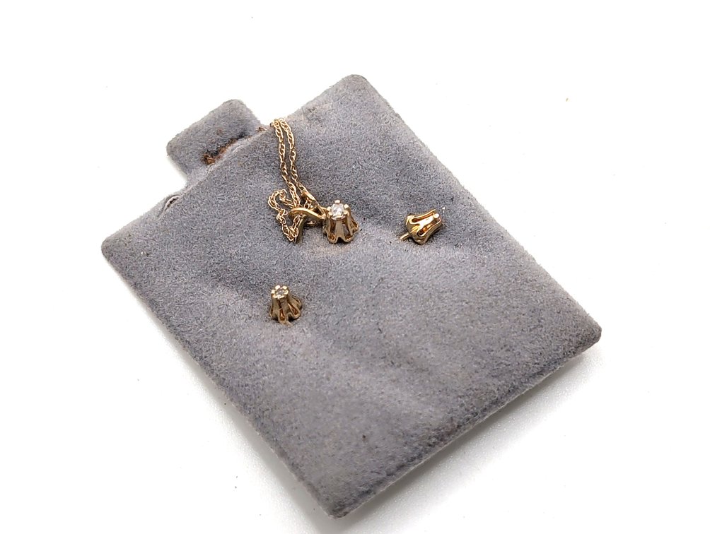 10K Gold Earrings/Pendant/Chain