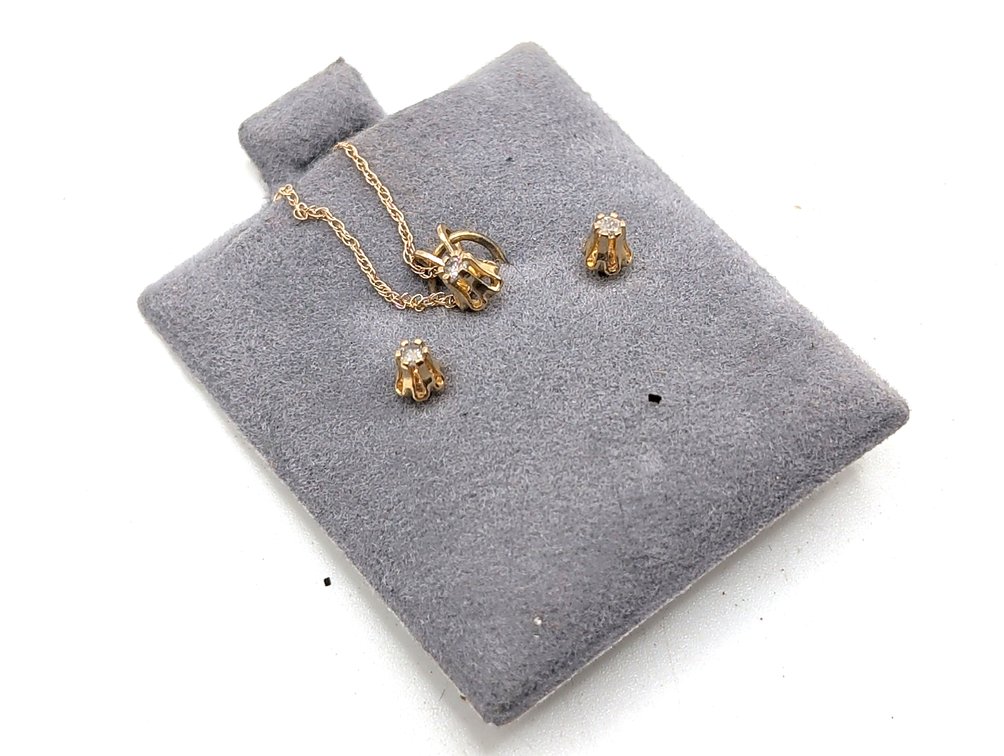 10K Gold Earrings/Pendant/Chain