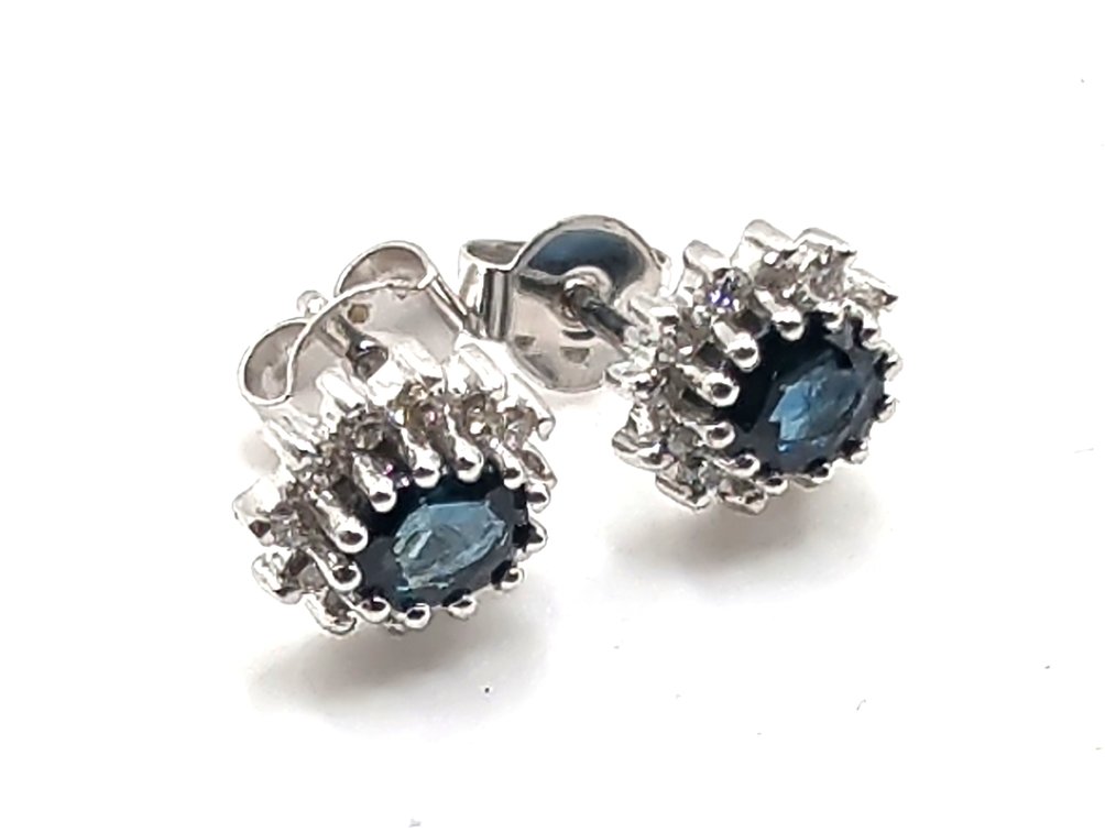 14K White Gold Earrings