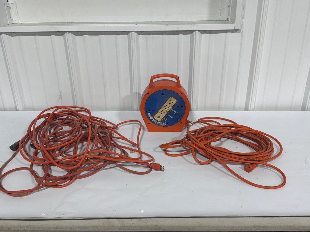 Snapit Stor-A-Cord Extension Cord Reel