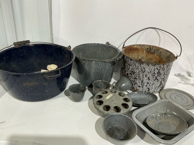 Image for Enamelware And Graniteware Lot