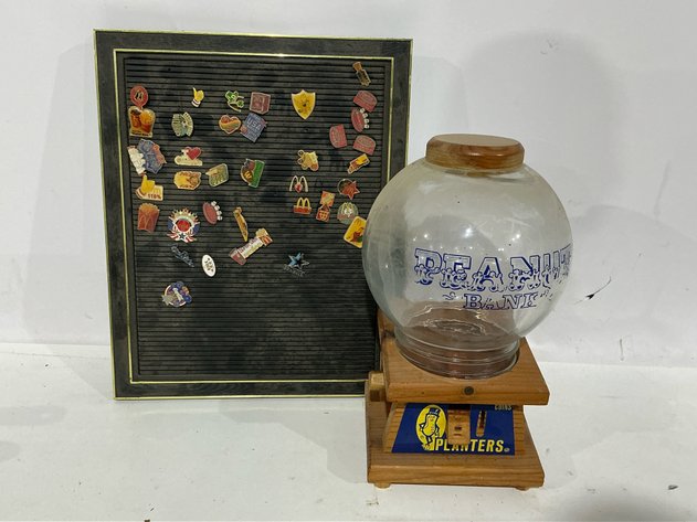 Image for Planters Peanut Bank And Lapel Pins